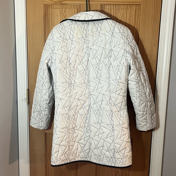 Vintage Black And White Quilted Women's Reversible Coat - Picture 5 of 16